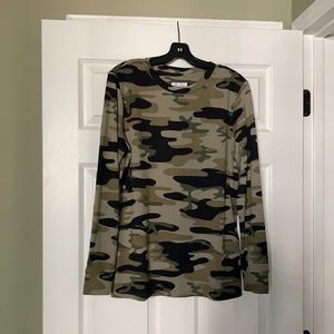 D&Co denim and design Camouflage shirt Size Medium